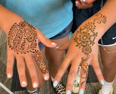 Hands of Art: Henna with Eakta