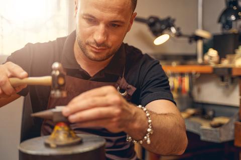 Metalsmithing Necklace Workshop